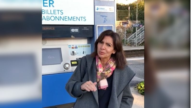 Anne Hidalgo crée le buzz à la gare TER de Saint-Vallier