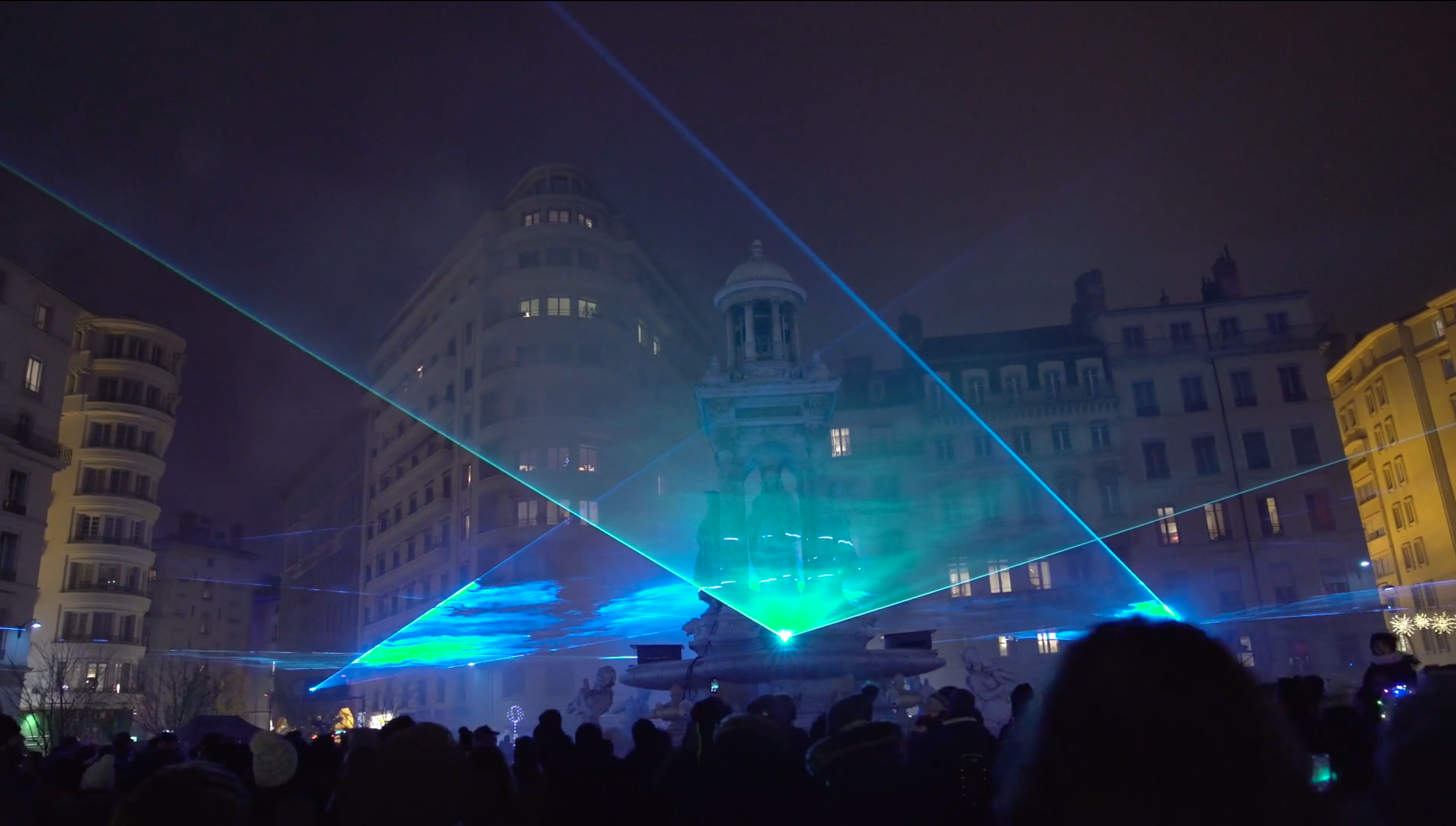Fête des Lumières : la mairie de Lyon rectifie des « fausses informations »