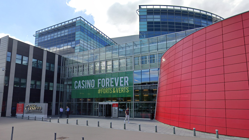 Casino cède 61 magasins aux Mousquetaires