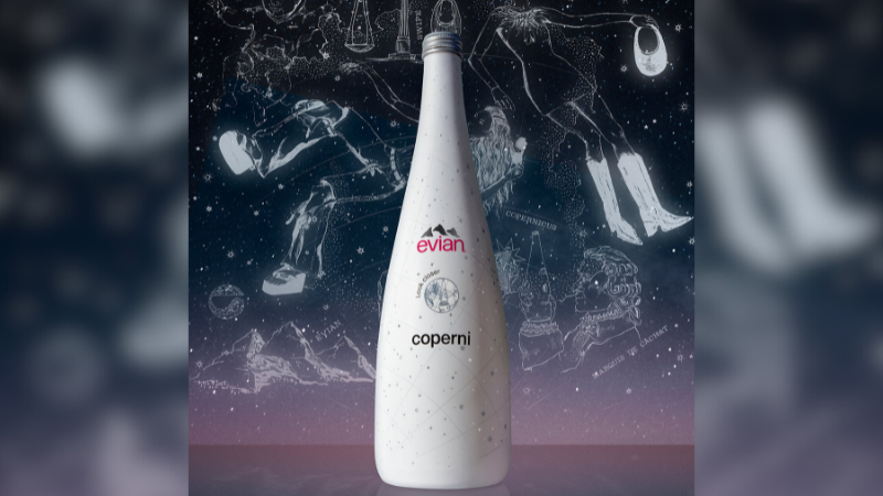Evian et Coperni créent une bouteille autour de leurs univers