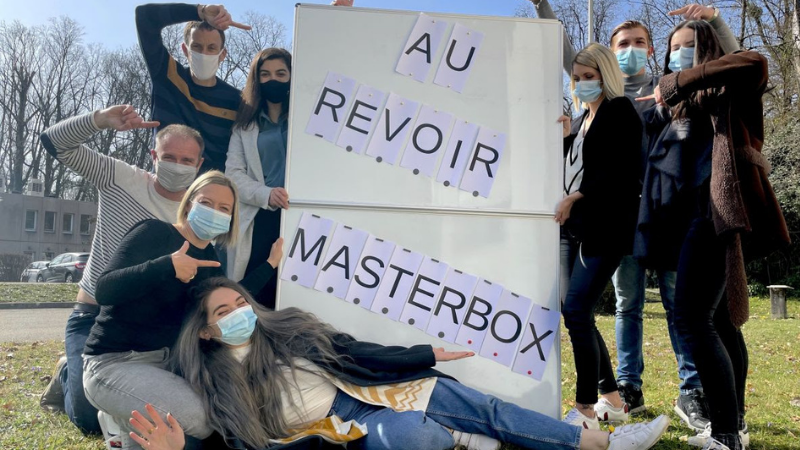 Masterbox appelle sa communauté à « franchouiller »  son nom