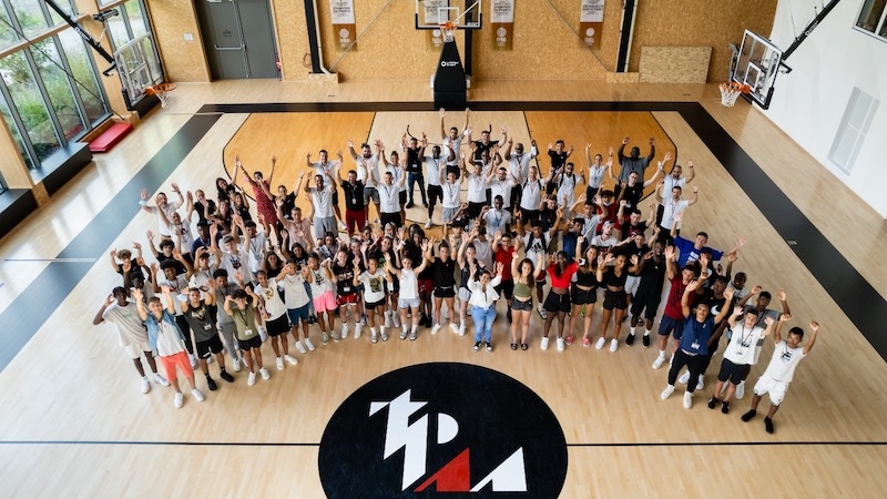 La Tony Parker Adequat Academy s'affiche en access sur Canal +